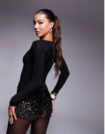 slinky sweet heart detail long sve top in black