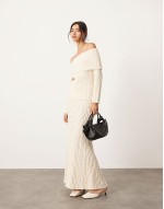 knitted  layered long sve top and maxi skirt co-ord in cre