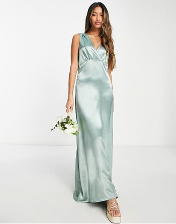 Bridesmaid satin v neck maxi dress with train in green