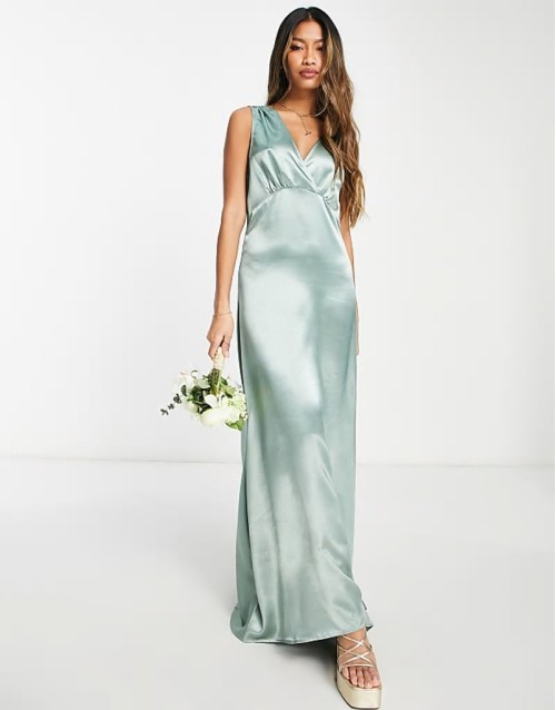 Bridesmaid satin v neck maxi dress with train in green
